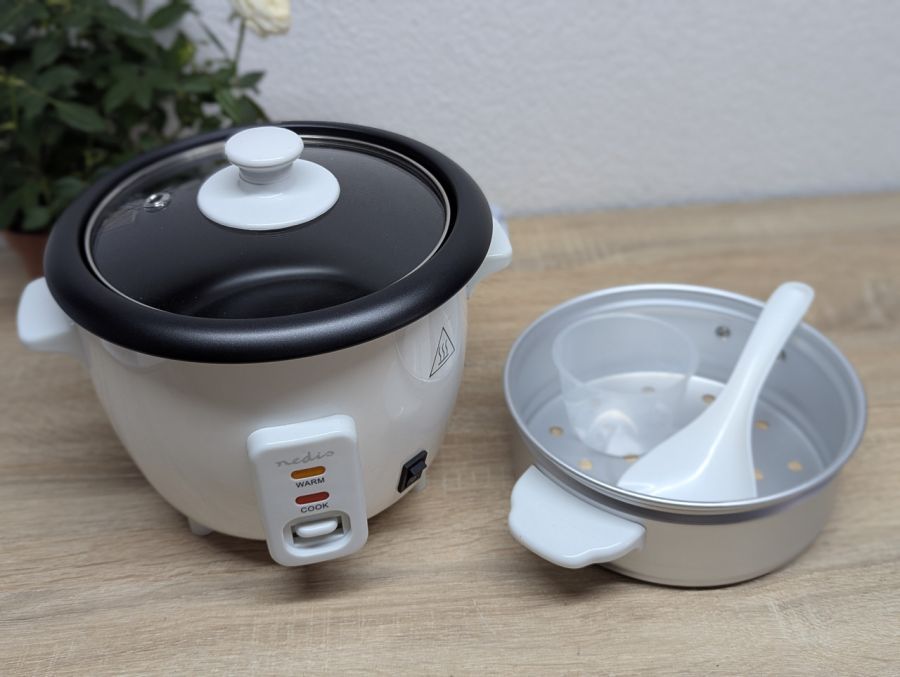 Новий Електрична рисоварка Nedis KARC06WT 600мл [ProductHub SKU C06WT(10)]
