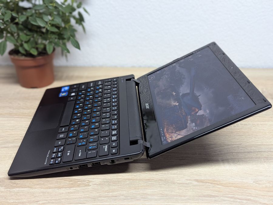 Ноутбук Б/В Acer Travel Mate B113, Intel Celeron B800, DDR3 4 GB, SSD 128GB, 11.6" HD