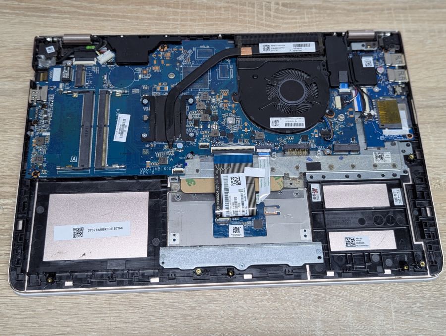Б/В Ноутбук на розбір HP Laptop 14