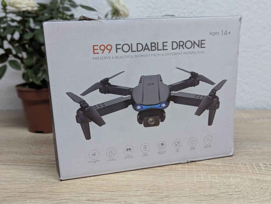 Новий Квадрокоптер E99 pro