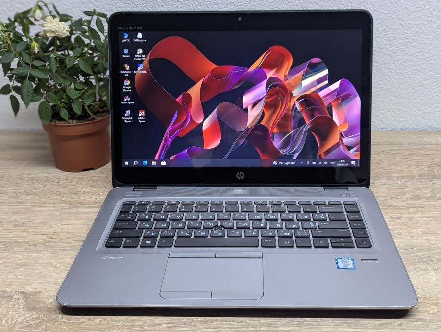 Уцінка! Ноутбук Б/В HP EliteBook 840 G3, Intel Core i5-6300U, DDR4 8 GB, SSD 128GB, 14" Full HD Сенсор