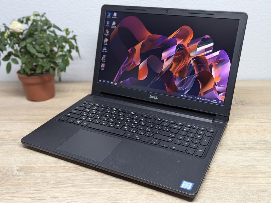 Уцінка! Ноутбук Б/В Dell Vostro 15-3568, Intel Core i5-7200U, DDR4 8 GB, SSD 128GB, 15.6" HD