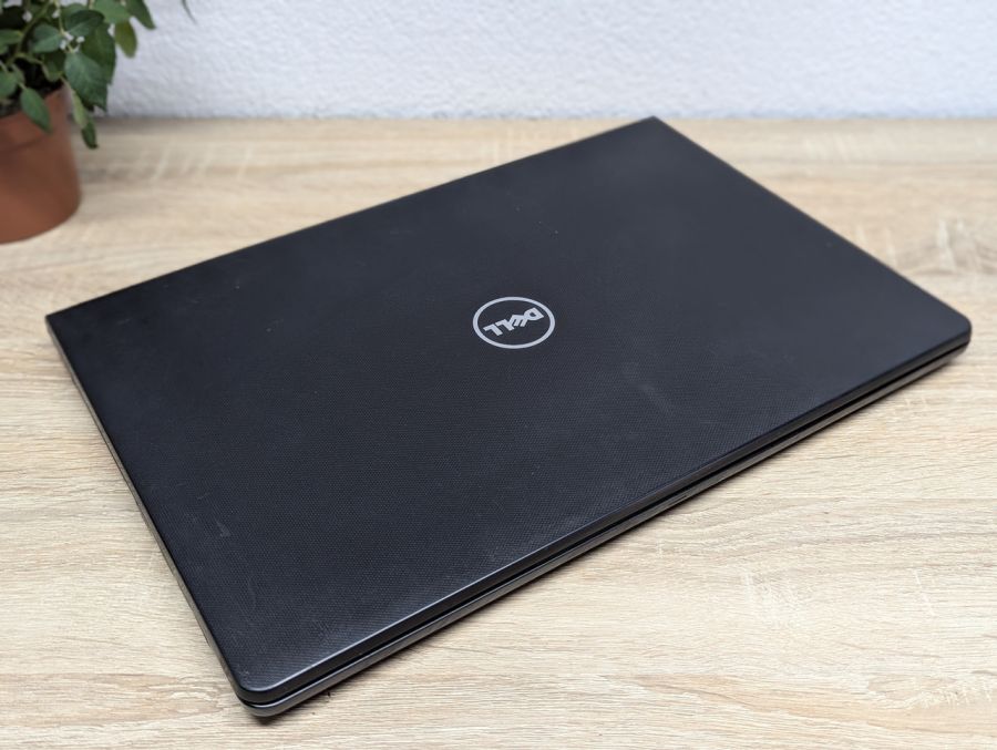 Уцінка! Ноутбук Б/В Dell Vostro 15-3568, Intel Core i5-7200U, DDR4 8 GB, SSD 128GB, 15.6" HD