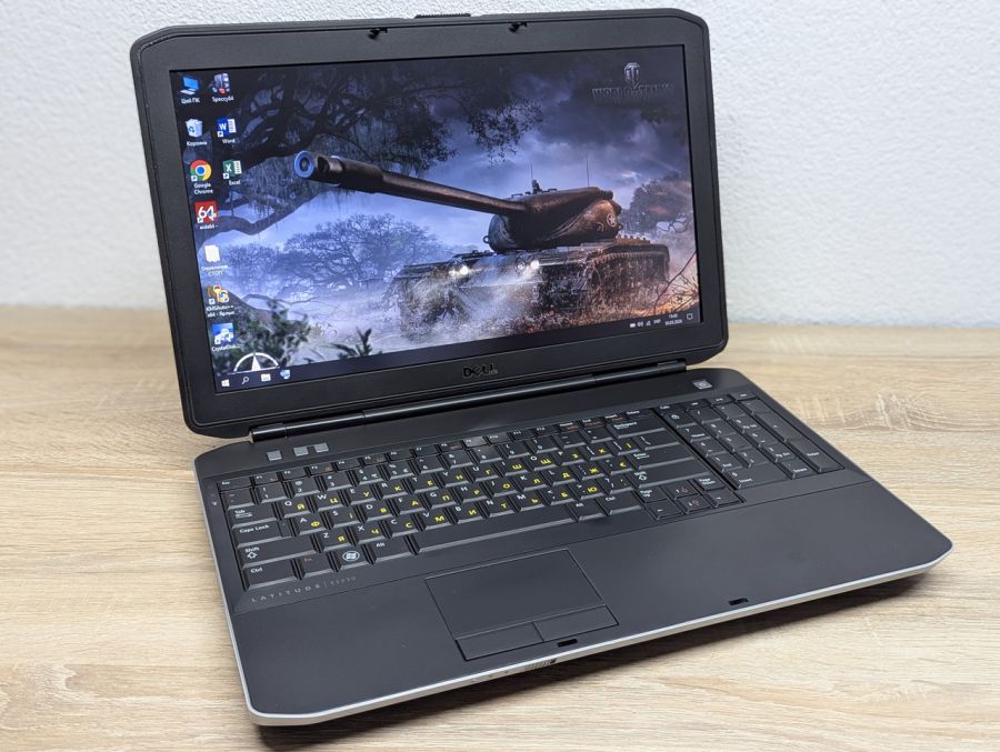 Ноутбук Б/В Dell Latitude E5530, Intel Core i3-2370U, DDR3 8GB, SSD 128GB, 15.6" HD