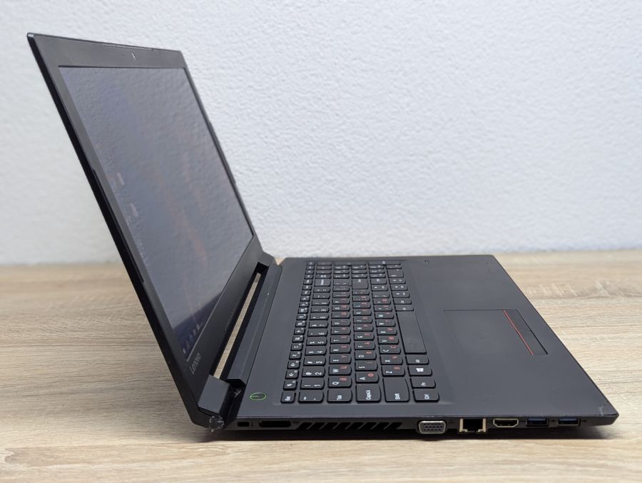 Уцінка! Ноутбук Б/В Lenovo V310-15IKB, Intel Core i3-6100U, DDR4 8 GB, SSD 128GB, 15.6" Full HD