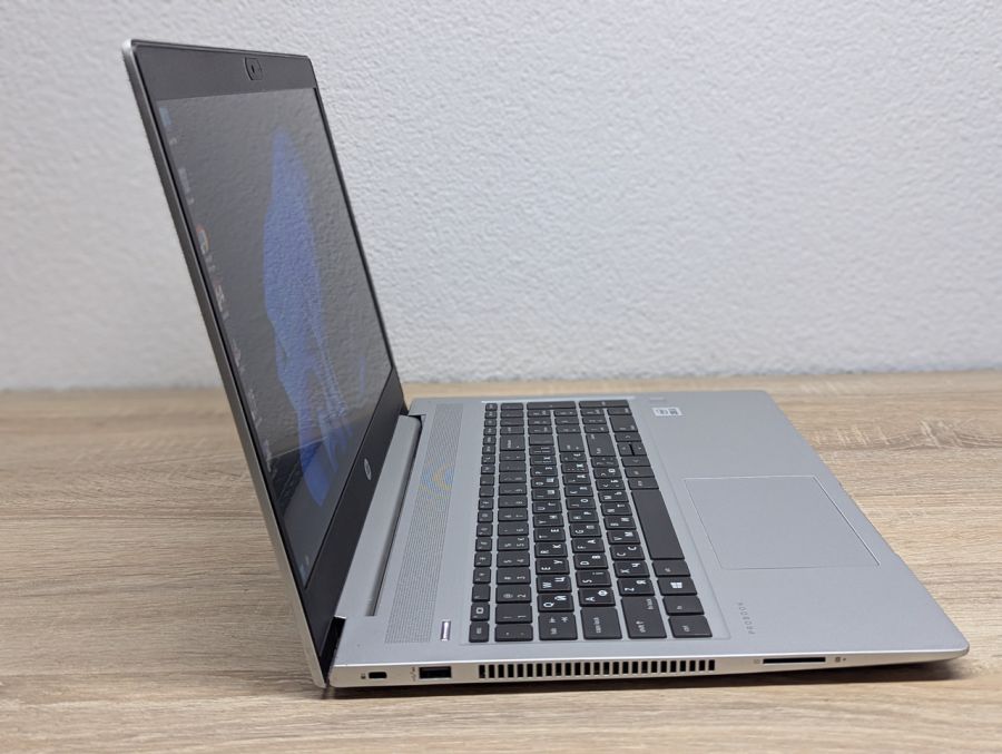 Уцінка! Ноутбук Б/В HP ProBook 450 G7, Intel Core i5, DDR4 16 GB, SSD 256GB + SSD 256GB, 15.6" Full HD