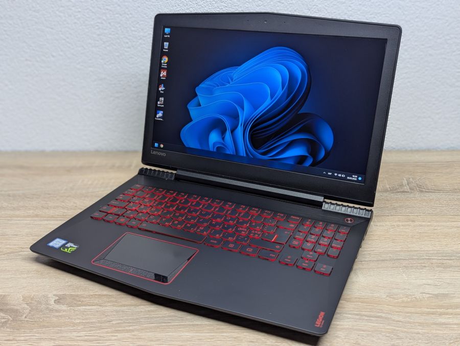 Ноутбук Б/В Lenovo Legion Y520-15IKBN, Intel Core i5-7300HQ, DDR4 16 GB, SSD 512GB, NVIDIA GeForce GTX 1060 3Gb, 15.6" Full HD