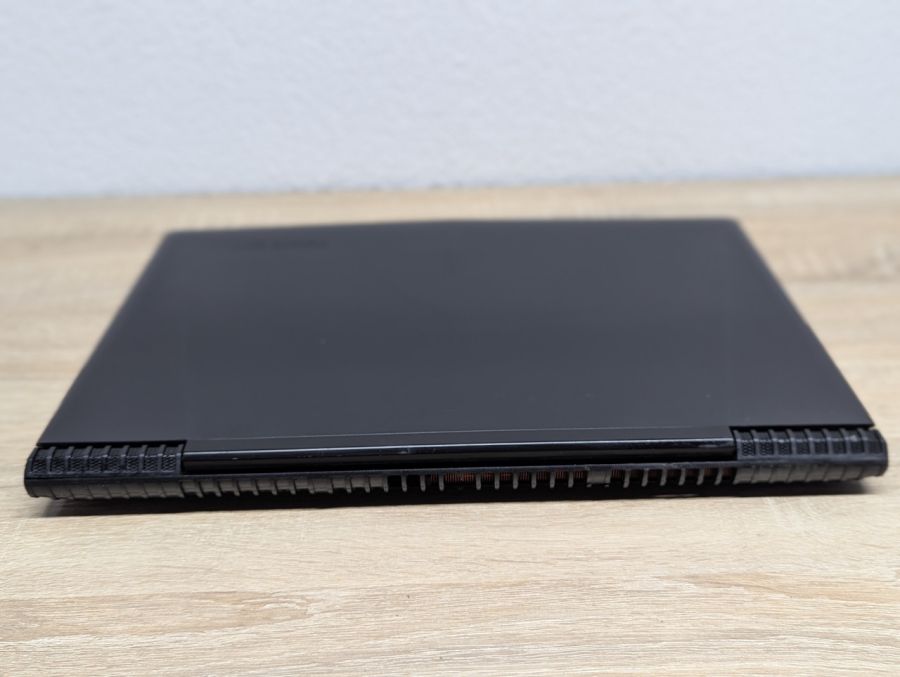Ноутбук Б/В Lenovo Legion Y520-15IKBN, Intel Core i5-7300HQ, DDR4 16 GB, SSD 512GB, NVIDIA GeForce GTX 1060 3Gb, 15.6" Full HD