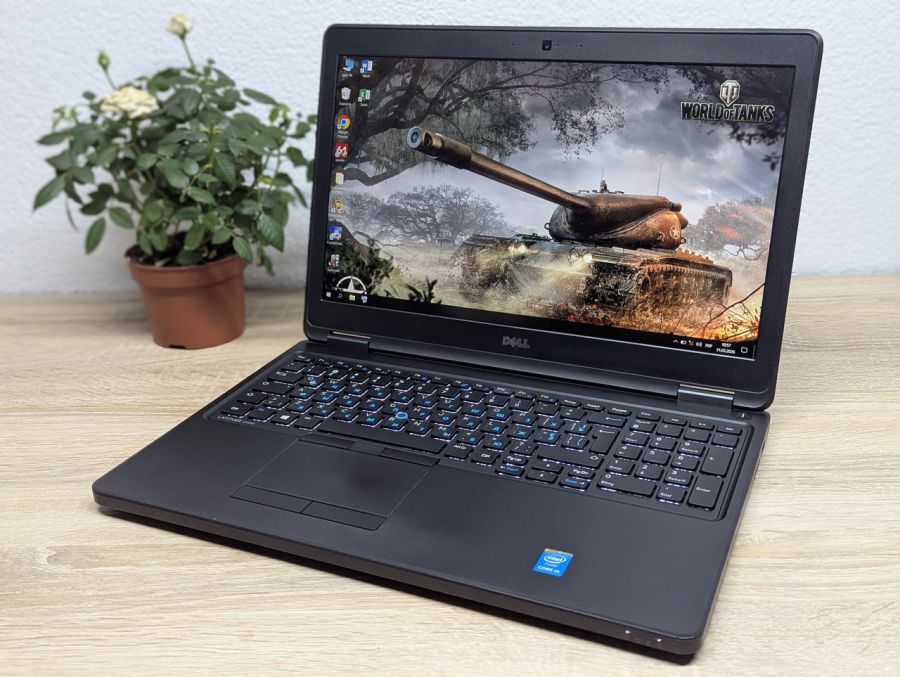 Ноутбук Б/В Dell Latitude E5550, Intel Core i5-5300U, DDR3 8 GB, SSD 128GB, NVIDIA GeForce 830M 2Gb, 15.6" Full HD
