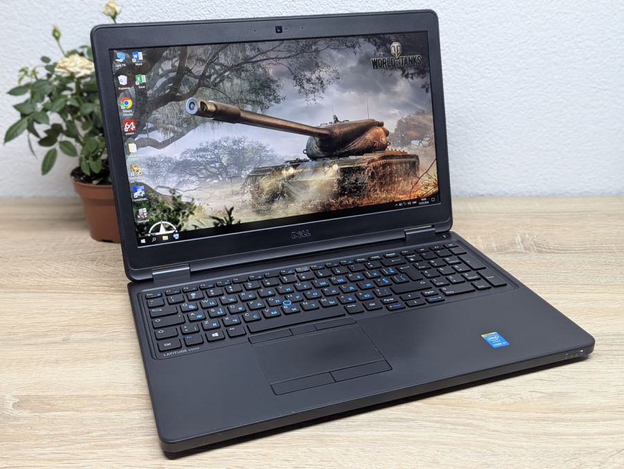 Ноутбук Б/В Dell Latitude E5550, Intel Core i5-5300U, DDR3 8GB, SSD 128GB, NVIDIA GeForce 830M 2GB, 15.6" Full HD