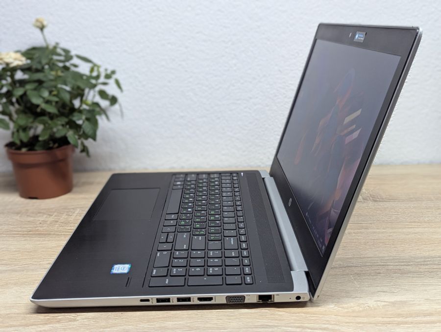 Уцінка! Ноутбук Б/В HP ProBook 450 G5, Intel Core i3-7100U, DDR4 8 GB, SSD 128GB, 15.6" HD [ProductHub SKU HP821]