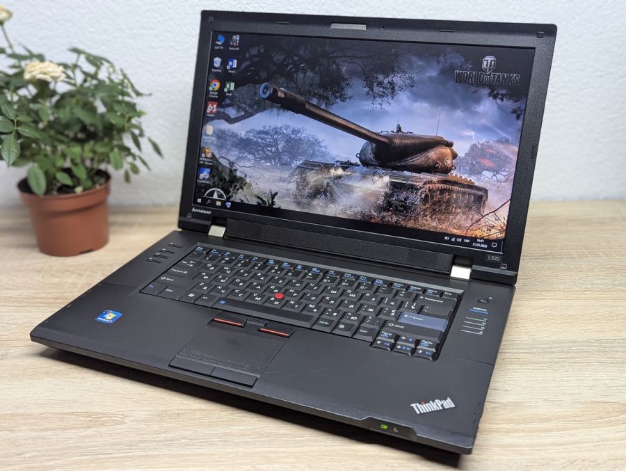 Уцінка! Ноутбук Б/В Lenovo L520, Intel Core i3-2330M, DDR3 8 GB, SSD 128GB, 15.6" HD Сенсор