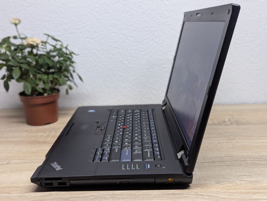 Уцінка! Ноутбук Б/В Lenovo L520, Intel Core i3-2330M, DDR3 8 GB, SSD 128GB, 15.6" HD Сенсор