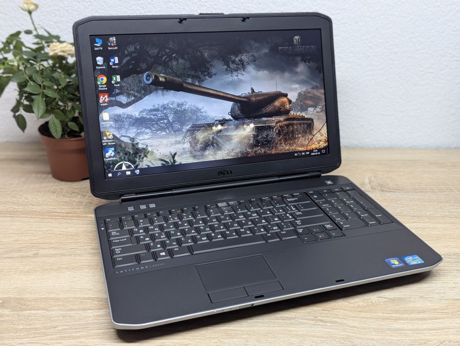 Ноутбук Б/В Dell Latitude E5530, Intel Core i3-3110M, DDR3 8 GB, SSD 128GB, 15.6" HD