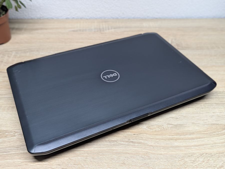 Ноутбук Б/В Dell Latitude E5530, Intel Core i3-3110M, DDR3 8 GB, SSD 128GB, 15.6" HD