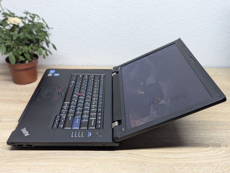 Уцінка! Ноутбук Б/В Lenovo L520, Intel Core i3-2330M, DDR3 8 GB, SSD 128GB, 15.6" HD Сенсор