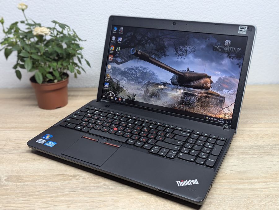 Ноутбук Б/В Lenovo Think Pad Edge E530, Intel Core i3-3120M, DDR3 8 GB, SSD 128GB, NVIDIA GeForce GT 610M 1Gb, 15.6"