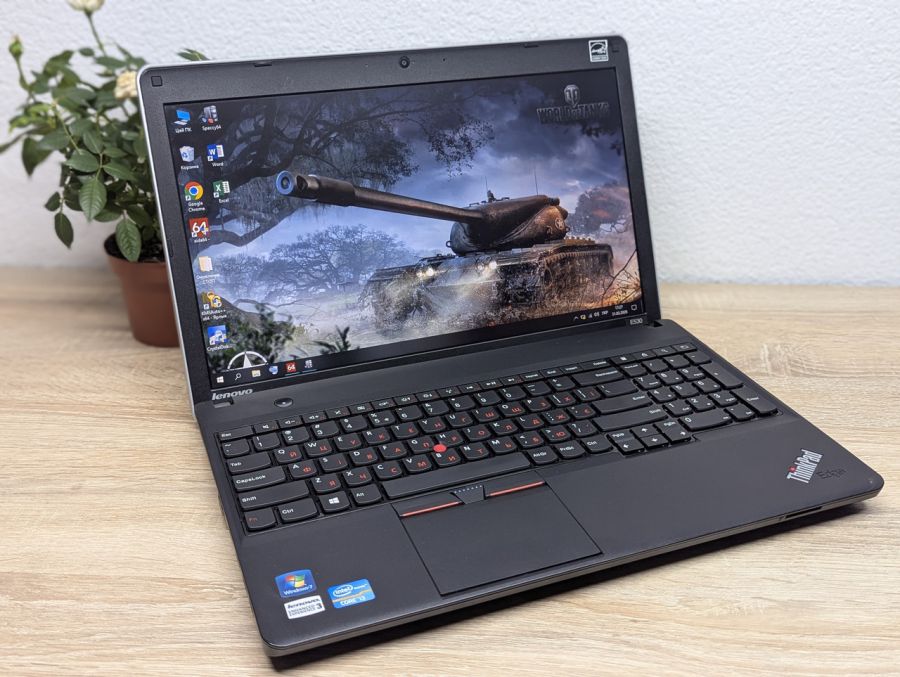 Ноутбук Б/В Lenovo Think Pad Edge E530, Intel Core i3-3120M, DDR3 8 GB, SSD 128GB, NVIDIA GeForce GT 610M 1Gb, 15.6"