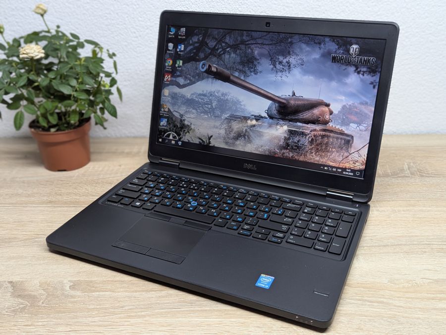 Ноутбук Б/В Dell Latitude E5550, Intel Core i3-4030U, DDR3 8 GB, SSD 128GB, 15.6" HD