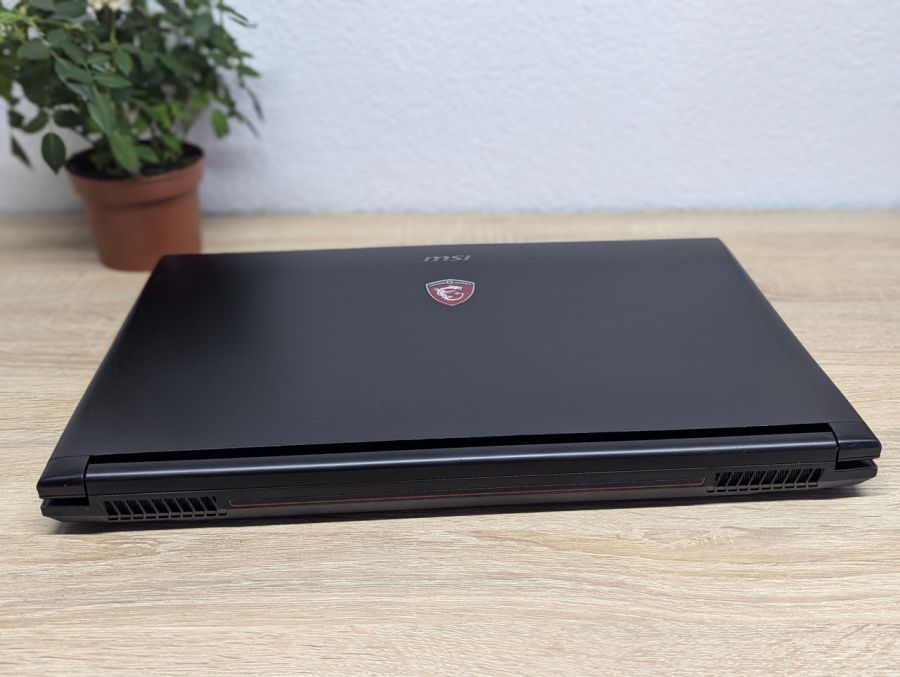 Ноутбук Б/В MSI MS-GL72 6QFApache Pro, Intel Core i7-6700HQ, DDR4 16GB, SSD 256GB + SSD 1TB, NVIDIA GeForce GTX 960M 2GB, 17" Full HD