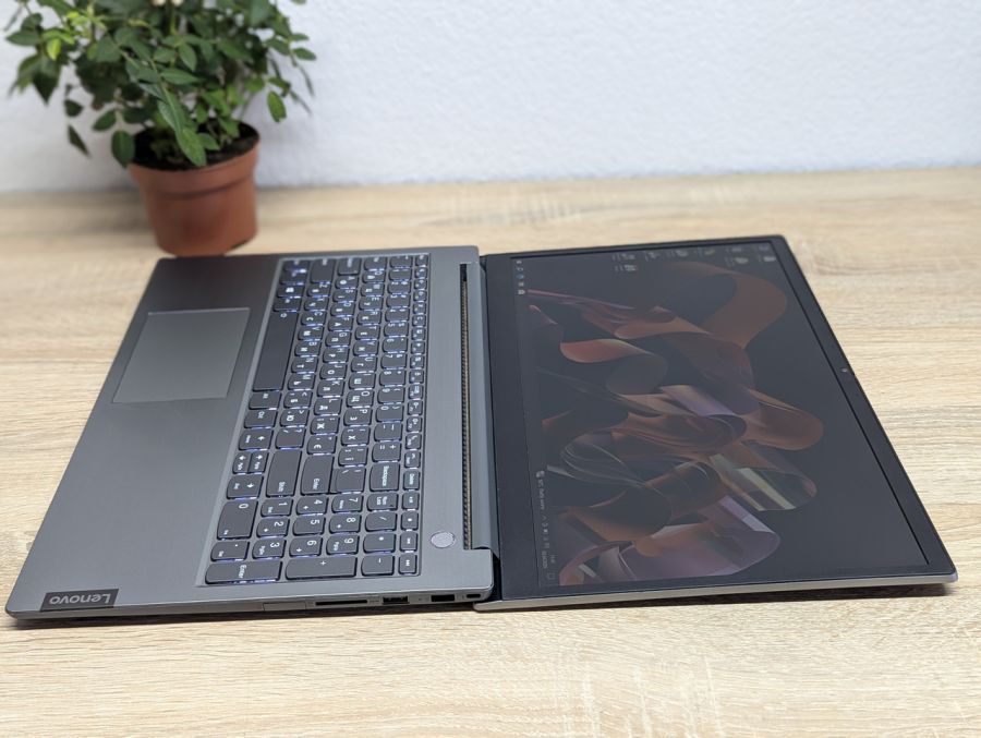 Ноутбук Б/В Lenovo ThinkBook 15-IML, Intel Core i5-10210U, DDR4 24GB, SSD 256GB, 15" Full HD