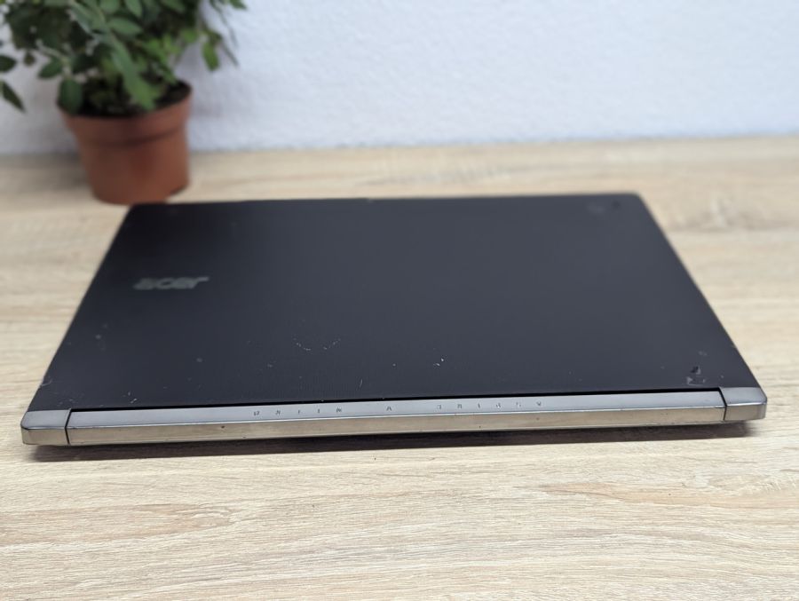 Уцінка! Ноутбук Б/В Acer Aspire VN7-571G, Intel Core i5-5200U, DDR3 16 GB, SSD 256GB, NVIDIA GeForce GTX 850M 4Gb, 15.6" Full HD