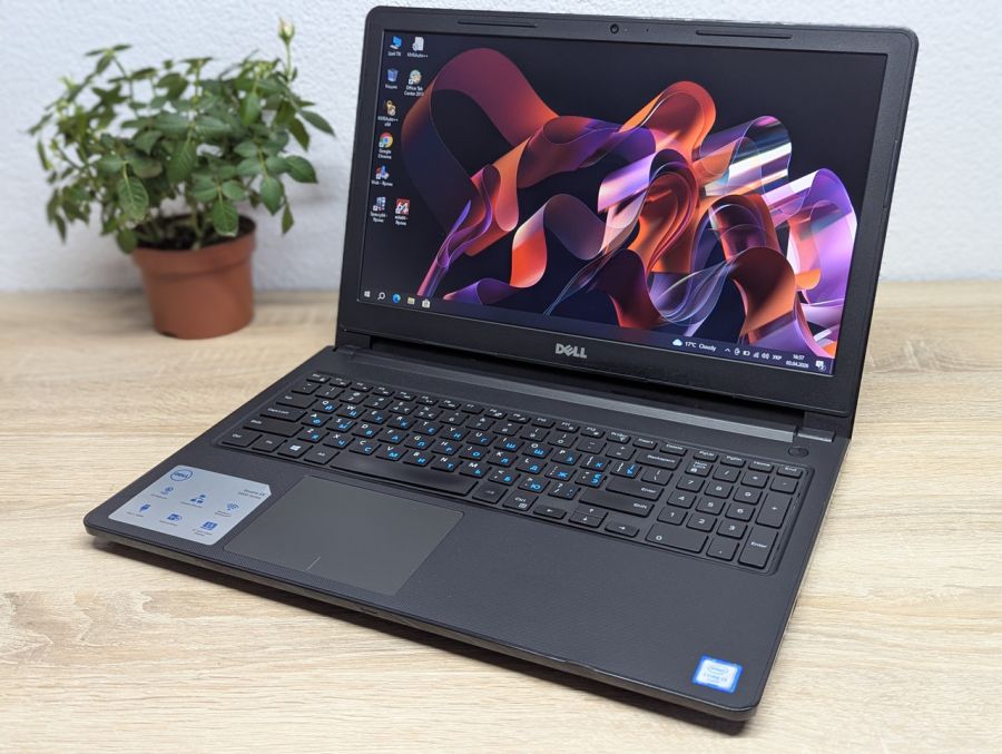 Уцінка! Ноутбук Б/В Dell Vostro 15-3568, Intel Core i3-6100U, DDR4 8 GB, SSD 128GB, 15.6" HD [ProductHub SKU Dell528]