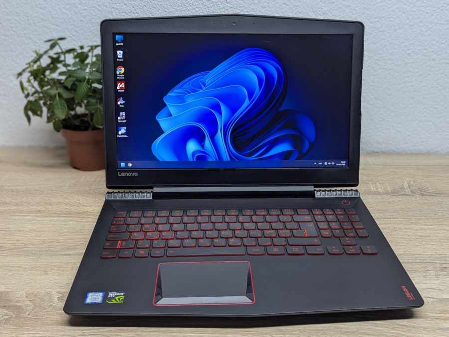 Уцінка! Ноутбук Б/В Lenovo Legion Y520-15IKBN, Intel Core i5-7300HQ, DDR4 16 GB, SSD 512GB, NVIDIA GeForce GTX 1050 2Gb, 15.6" Full HD