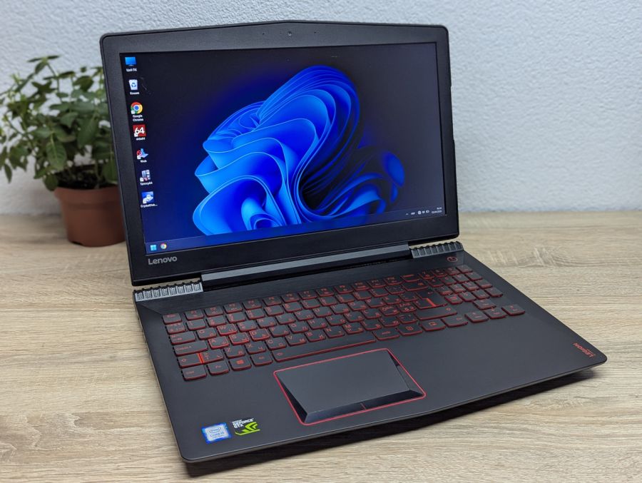Уцінка! Ноутбук Б/В Lenovo Legion Y520-15IKBN, Intel Core i5-7300HQ, DDR4 16 GB, SSD 512GB, NVIDIA GeForce GTX 1050 2Gb, 15.6" Full HD