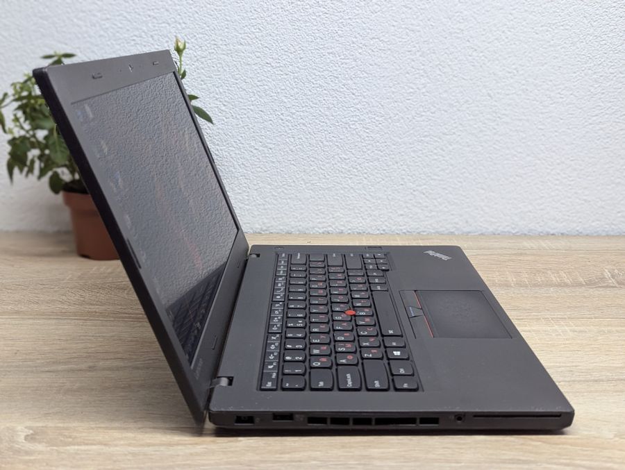 Уцінка! Ноутбук Б/В Lenovo ThinkPad T460P, Intel Core i7-6700HQ, DDR4 8 GB, SSD 128GB, NVIDIA GeForce 940MX 2Gb, 14" Full HD