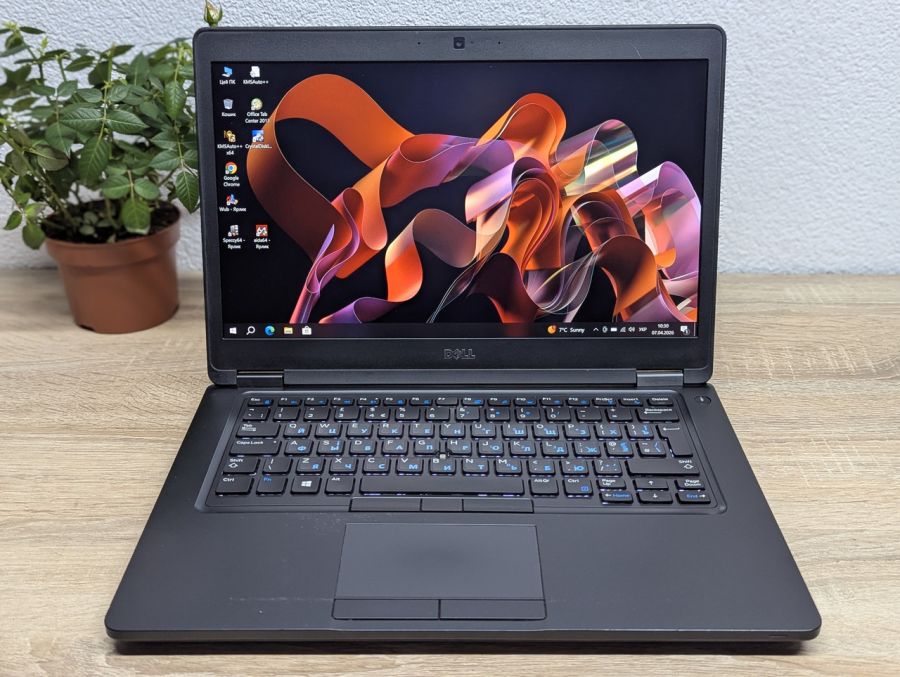Уцінка! Ноутбук Б/В Dell Latitude 5490, Intel Core i5-8250U, DDR4 16 GB, SSD 256GB, 14" Full HD