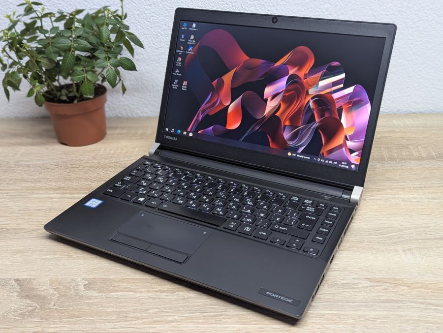 Ноутбук Б/В Toshiba Portege A30-C, Intel Core i5-6200U, DDR3 8 GB, SSD 256GB, 13.3" HD