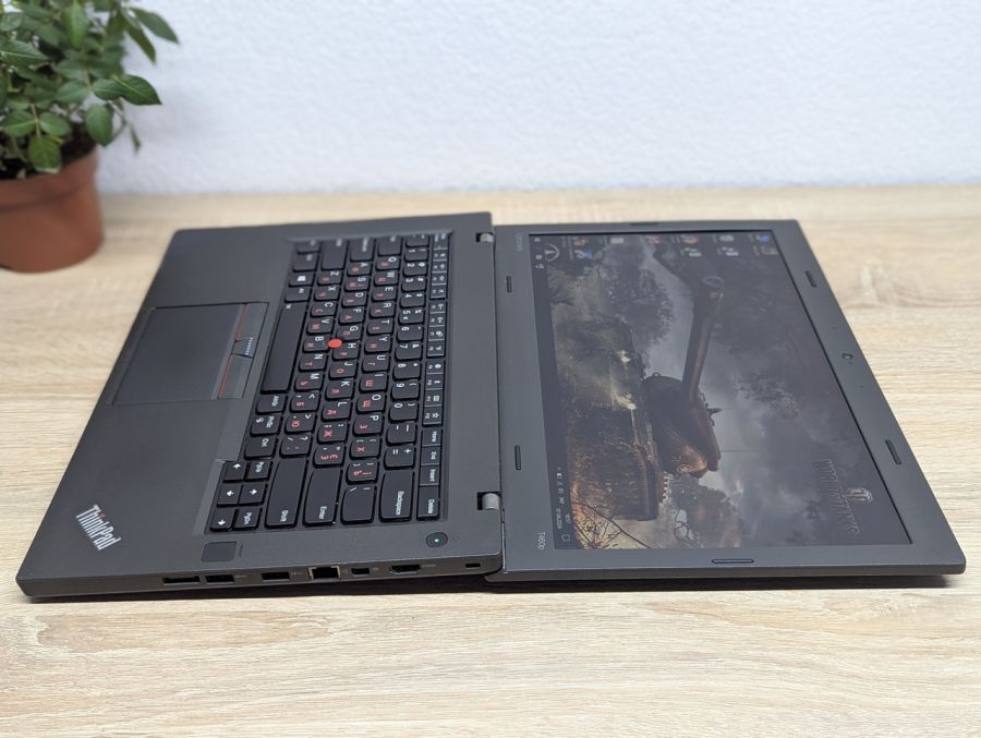 Ноутбук Б/В Lenovo ThinkPad T460P, Intel Core i7-6700HQ, DDR4 8 GB, SSD 128GB, 14" Full HD
