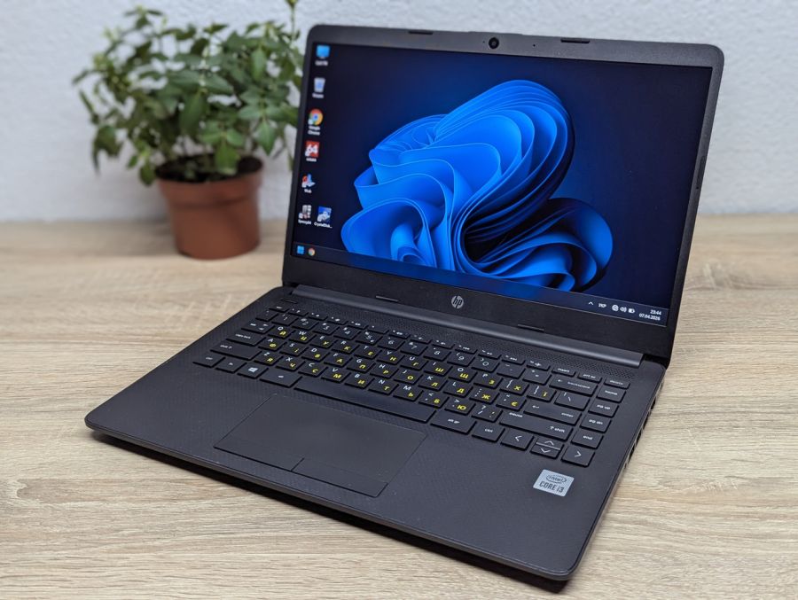 Ноутбук Б/В HP Laptop 14, Intel Core i3-10110U, DDR4 16 GB, SSD 256GB, 14" Full HD