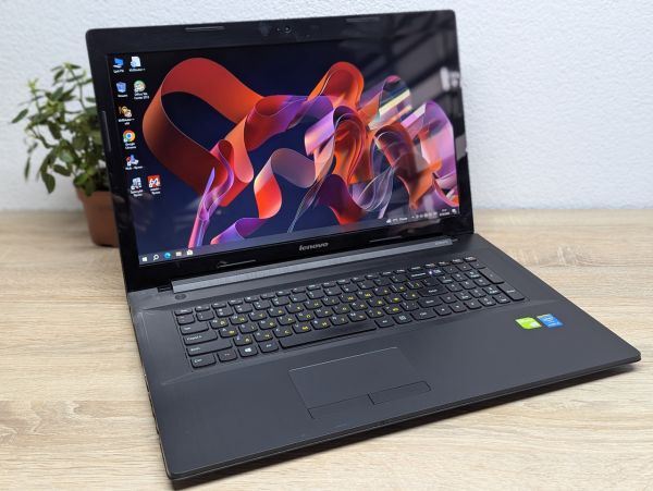 Ноутбук Б/В Lenovo G70-70, Intel Core i5-4210U, DDR3 8 GB, SSD 256GB, NVIDIA GeForce GTX 820M 2Gb, 17.3"