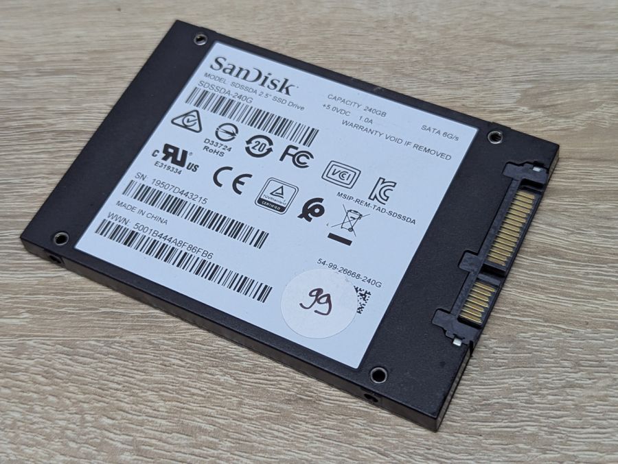 Б/В SSD SanDisk PLUS 240 ГБ 2.5"