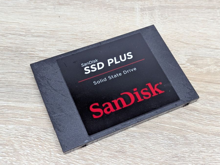 Б/В SSD SanDisk PLUS 240 ГБ 2.5"