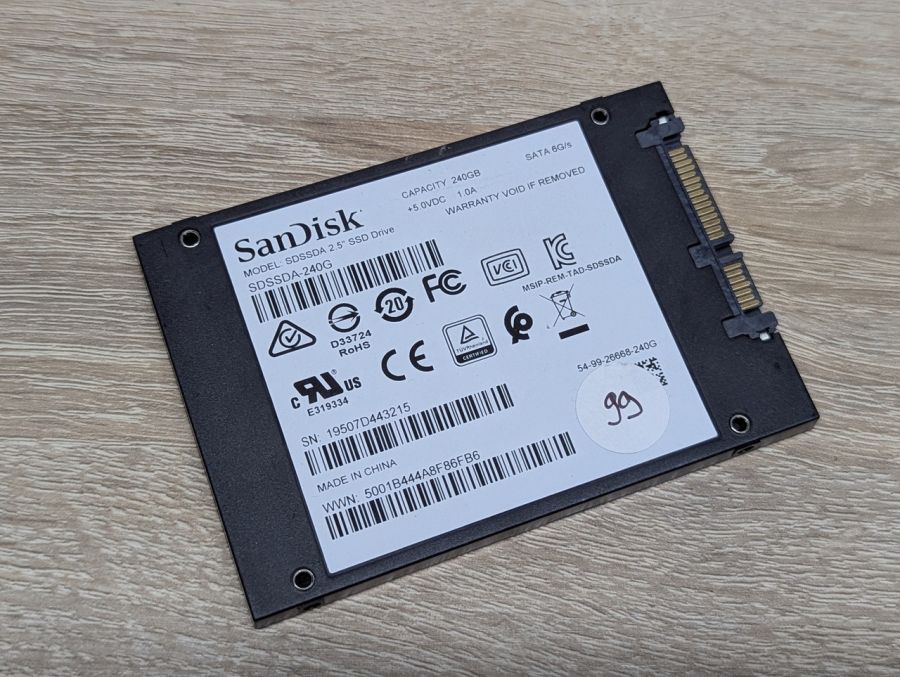 Б/В SSD SanDisk PLUS 240 ГБ 2.5"