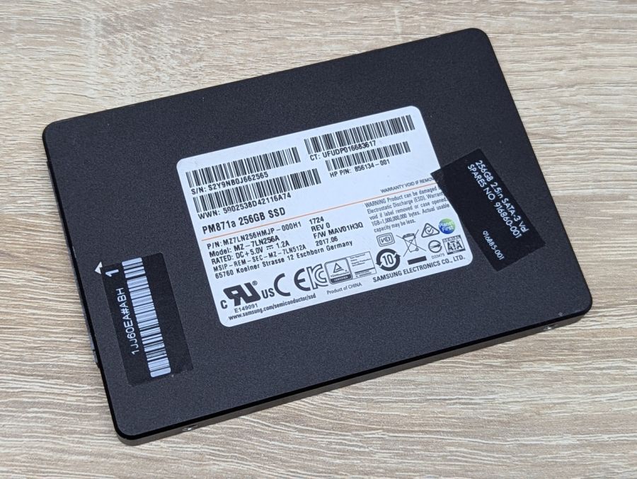 Б/В SSD Samsung PM871a 256 ГБ 2.5*