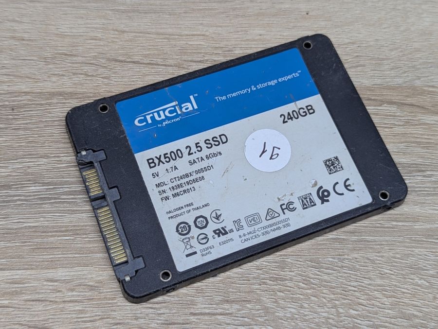 SSD Crucial BX500 240 ГБ 2.5" Б/В