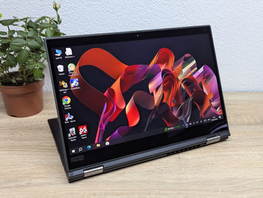 Ноутбук Б/В Lenovo ThinkPad X390 Yoga, Intel Core i7-8565U, DDR4 16GB, SSD 256GB, 13" Full HD Сенсор