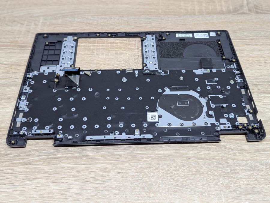 Б/В Топкейс+Клавіатура (верхня частина корпусу) для ноутбука Dell Latitude 15 3520 0DJP76