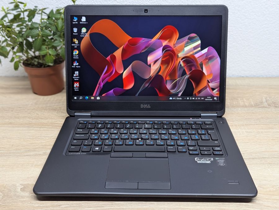 Ноутбук Б/В Dell Latitude E7450, Intel Core i5-5300U, DDR3 8 GB, SSD 128GB, 14" Full HD
