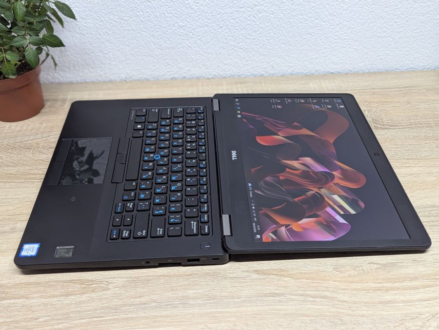 Ноутбук Б/В Dell Latitude E5470, Intel Core i5-6300U, DDR4 8 GB, SSD 128GB, 14" Full HD