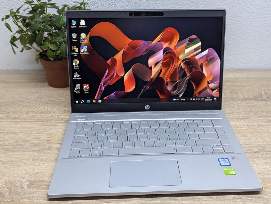 Ноутбук Б/В HP Pavilion Laptop 14, Intel Core i7-8550U, DDR4 16 GB, SSD 512GB, GeForce MX130 2 Gb, 14" Full HD