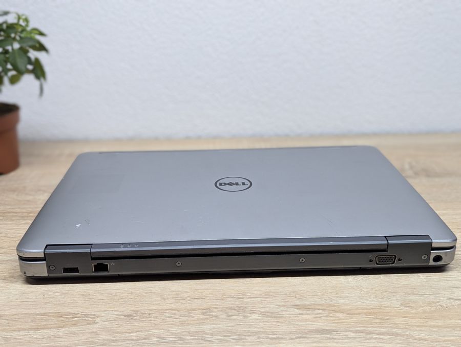 Ноутбук Б/В Dell Latitude E6540, Intel Core i7-4600M, DDR3 8 GB, SSD 128GB, 15.6" Full HD