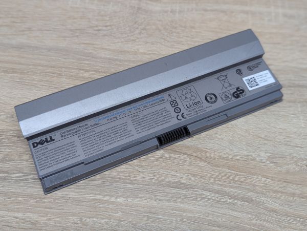 Б/В Акумуляторна батарея Dell Y085C