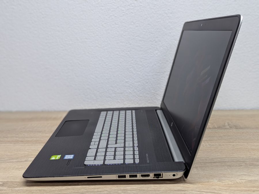 Ноутбук Б/В HP Envy Notebook, Intel Core i7-6500U, DDR4 16GB, SSD 512GB, NVIDIA GeForce 940M 2GB, 17" Full HD