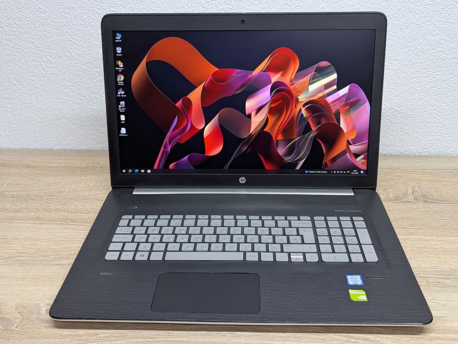 Ноутбук Б/В HP Envy Notebook, Intel Core i7-6500U, DDR4 16GB, SSD 512GB, NVIDIA GeForce 940M 2GB, 17" Full HD