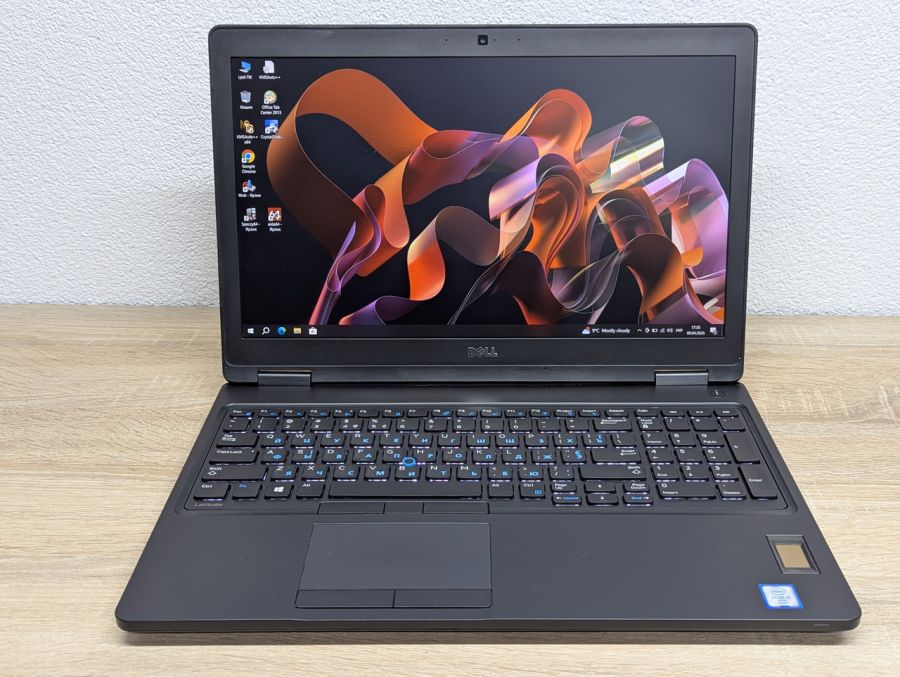 Ноутбук Б/В Dell Latitude 5580, Intel Core i5-6440HQ, DDR4 8 GB, SSD 128GB, 15.6" Full HD